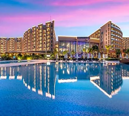 Elexus & & Casino Otel