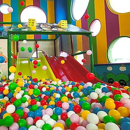Elexus & & Casino Otel 3*