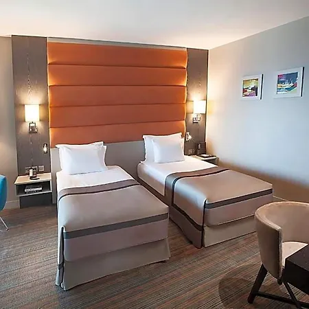 Otel Elexus & & Casino 3*
